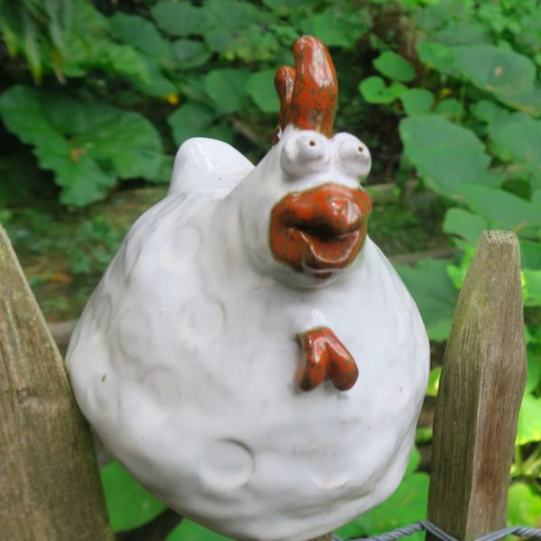 Boetseren van een dier in klei